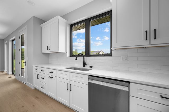 383 Madison Drive, Riverdale, IA 52722