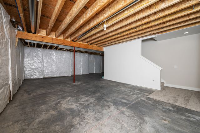 383 Madison Drive, Riverdale, IA 52722