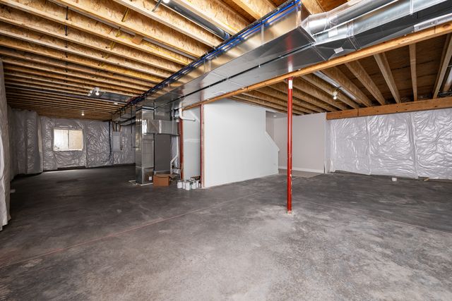 383 Madison Drive, Riverdale, IA 52722