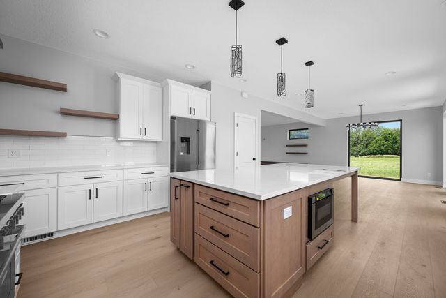 383 Madison Drive, Riverdale, IA 52722