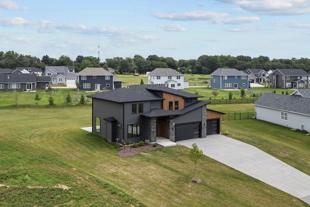 383 Madison Drive, Riverdale, IA 52722