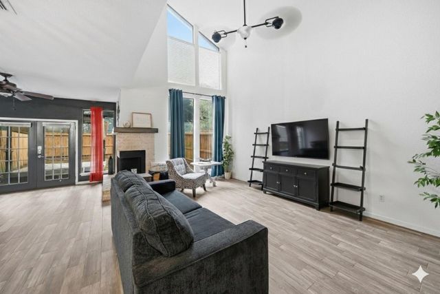 3226 Poe Drive, Montgomery, TX 77356