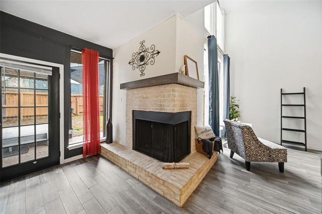 3226 Poe Drive, Montgomery, TX 77356