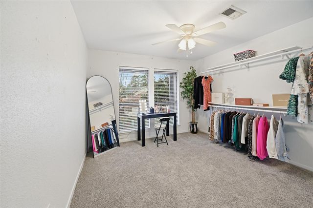 3226 Poe Drive, Montgomery, TX 77356