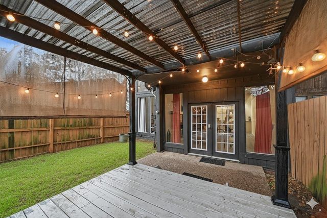 3226 Poe Drive, Montgomery, TX 77356