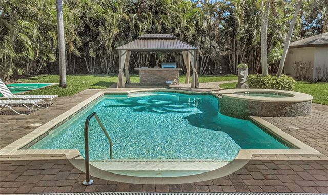 1437 COUNTRY CLUB RD N ROAD N COUNTRY CLUB RD N, St Petersburg, FL 33710