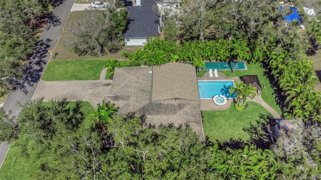 1437 COUNTRY CLUB RD N ROAD N COUNTRY CLUB RD N, St Petersburg, FL 33710