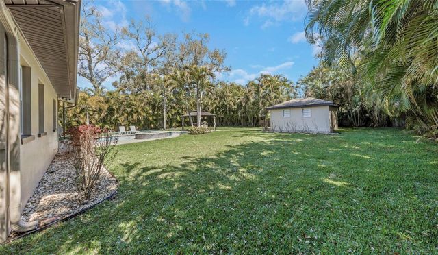 1437 COUNTRY CLUB RD N ROAD N COUNTRY CLUB RD N, St Petersburg, FL 33710