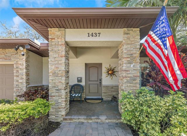 1437 COUNTRY CLUB RD N ROAD N COUNTRY CLUB RD N, St Petersburg, FL 33710