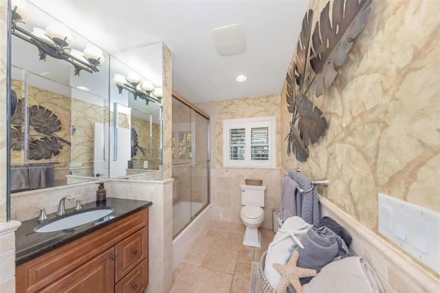 1437 COUNTRY CLUB RD N ROAD N COUNTRY CLUB RD N, St Petersburg, FL 33710