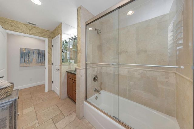 1437 COUNTRY CLUB RD N ROAD N COUNTRY CLUB RD N, St Petersburg, FL 33710