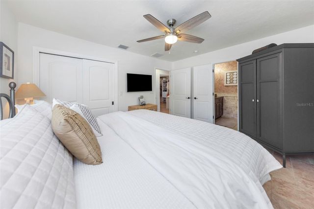 1437 COUNTRY CLUB RD N ROAD N COUNTRY CLUB RD N, St Petersburg, FL 33710