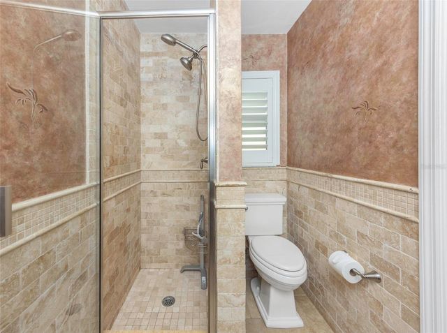 1437 COUNTRY CLUB RD N ROAD N COUNTRY CLUB RD N, St Petersburg, FL 33710