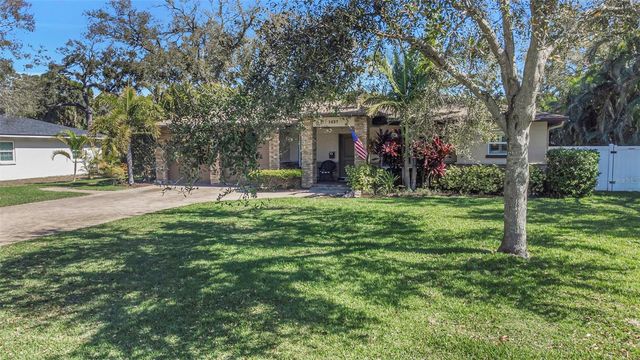 1437 COUNTRY CLUB RD N ROAD N COUNTRY CLUB RD N, St Petersburg, FL 33710