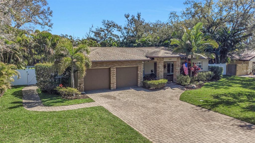 1437 COUNTRY CLUB RD N ROAD N COUNTRY CLUB RD N, St Petersburg, FL 33710