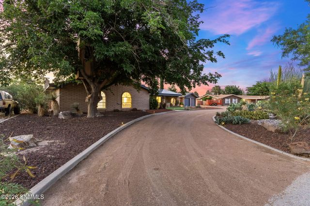 1520 Rayos De Luna, Las Cruces, NM 88007
