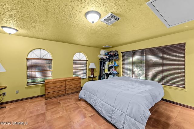 1520 Rayos De Luna, Las Cruces, NM 88007