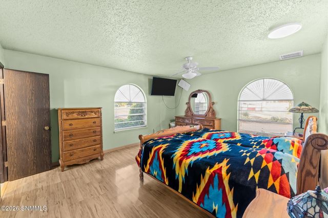 1520 Rayos De Luna, Las Cruces, NM 88007