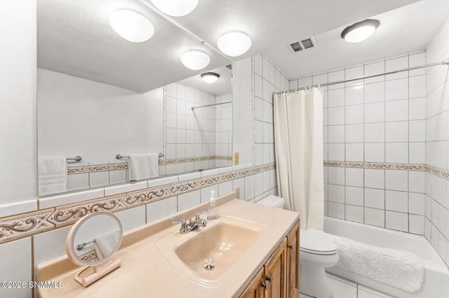 1520 Rayos De Luna, Las Cruces, NM 88007