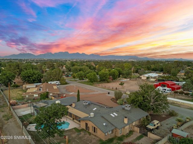 1520 Rayos De Luna, Las Cruces, NM 88007