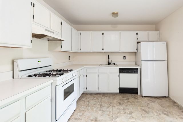 417 Skyline Drive Skyline, Staten Island, NY 10304