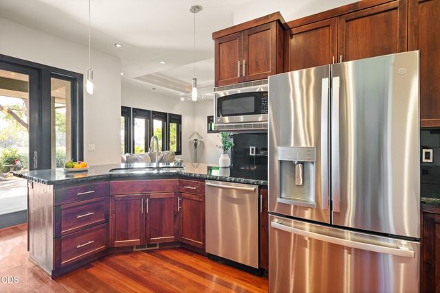 938 St Andrews Way, Eagle Point, OR 97524