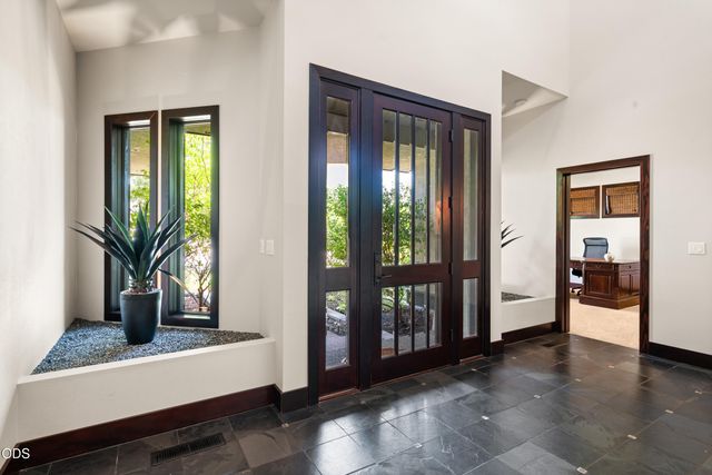 938 St Andrews Way, Eagle Point, OR 97524