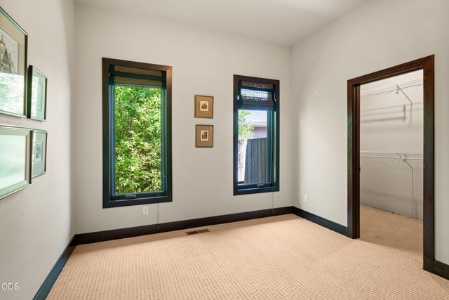 938 St Andrews Way, Eagle Point, OR 97524