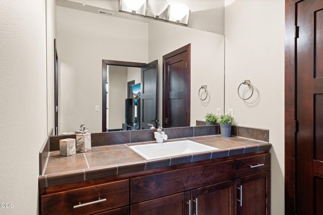 938 St Andrews Way, Eagle Point, OR 97524