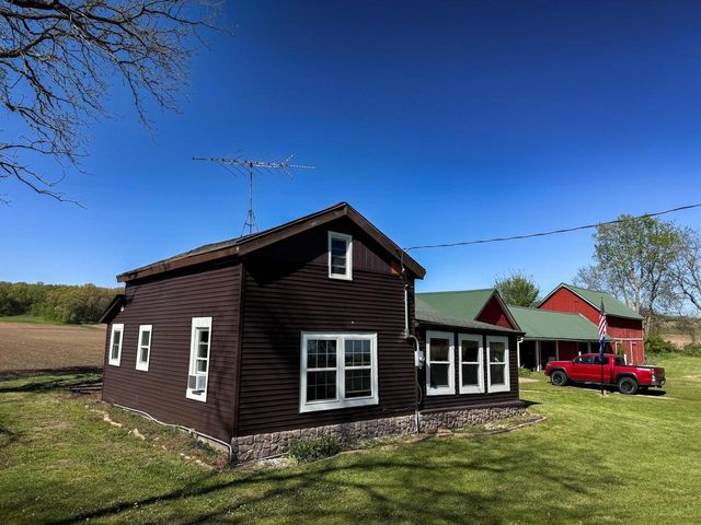 15936 Beloit Newark Road, Brodhead, WI 53520