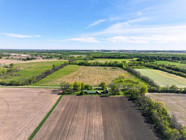 15936 Beloit Newark Road, Brodhead, WI 53520