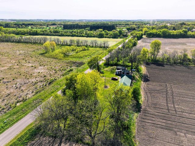15936 Beloit Newark Road, Brodhead, WI 53520