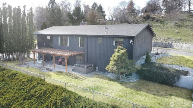190 Hennepin, Okanogan, WA 98840