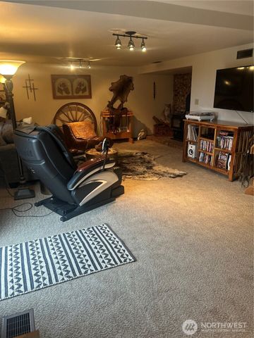 190 Hennepin, Okanogan, WA 98840