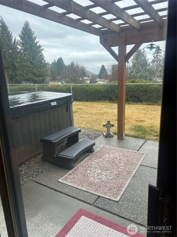 190 Hennepin, Okanogan, WA 98840