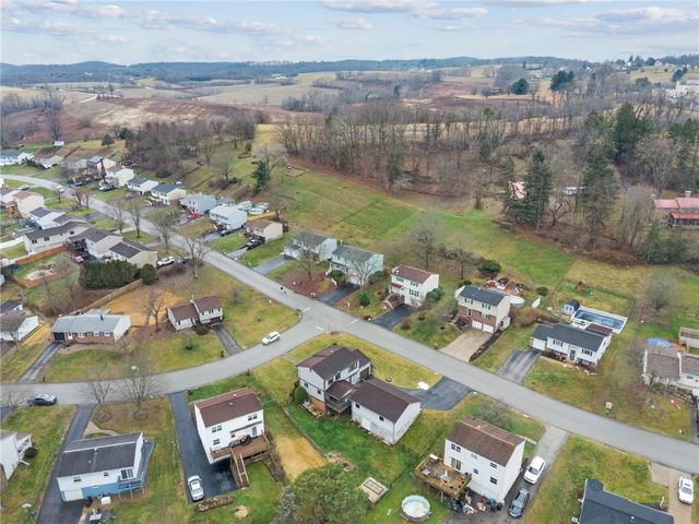 201 QUAIL DRIVE, Hempfield Twp, PA 15601