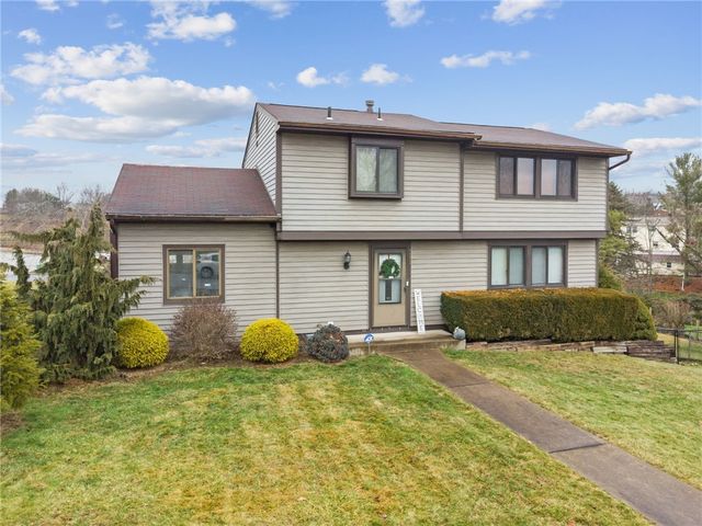 201 QUAIL DRIVE, Hempfield Twp, PA 15601