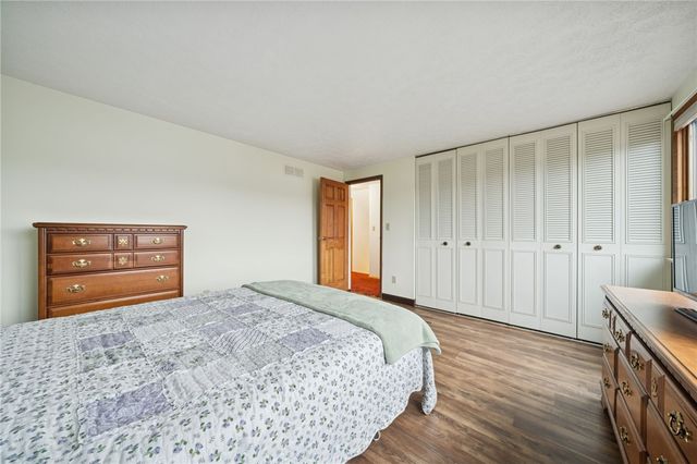 201 QUAIL DRIVE, Hempfield Twp, PA 15601