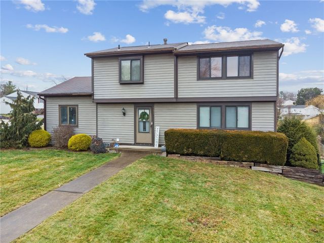 201 QUAIL DRIVE, Hempfield Twp, PA 15601