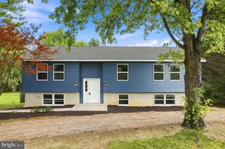 52 DUMPLING DR, Martinsburg, WV 25404