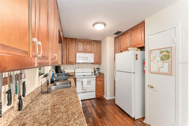 3224 NW 31ST AVENUE, Gainesville, FL 32605