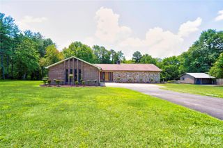 246 Putnam Lake Road, Kings Mountain, NC 28086