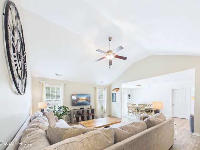 4906 Ilex Drive, Wilmington, NC 28412