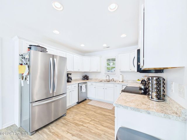 4906 Ilex Drive, Wilmington, NC 28412