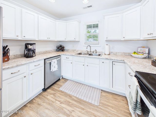 4906 Ilex Drive, Wilmington, NC 28412