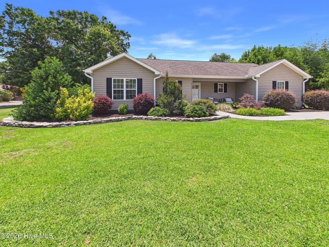 4906 Ilex Drive, Wilmington, NC 28412