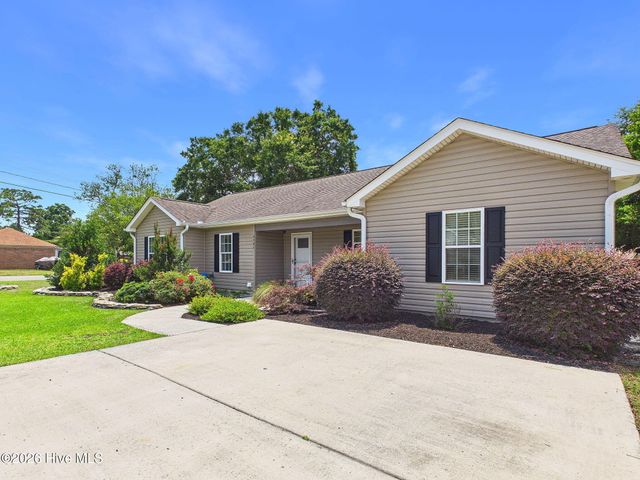 4906 Ilex Drive, Wilmington, NC 28412