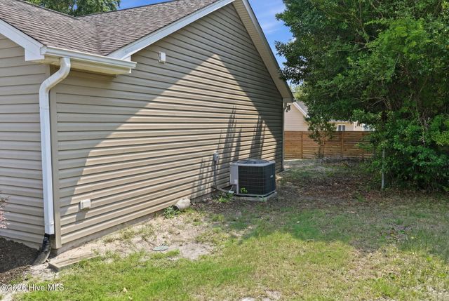 4906 Ilex Drive, Wilmington, NC 28412