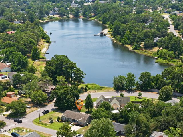 4906 Ilex Drive, Wilmington, NC 28412