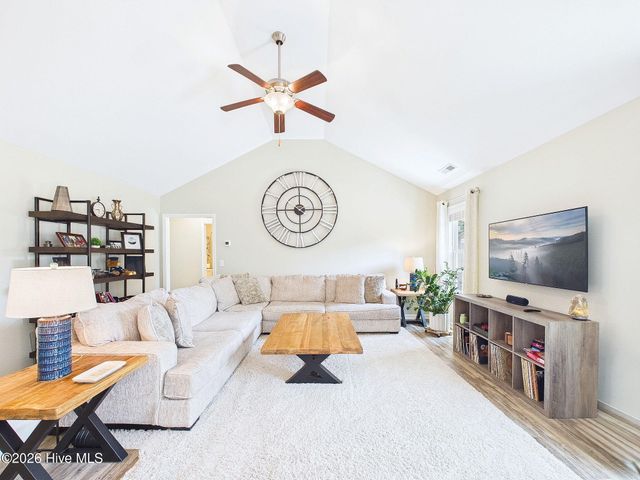4906 Ilex Drive, Wilmington, NC 28412